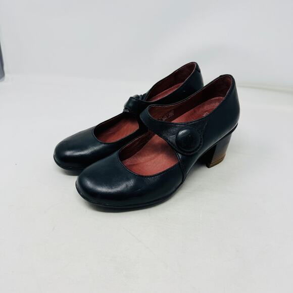 Dansko Shoes - Dansko Women's Page Black Waterproof Burnished Leather Size 37